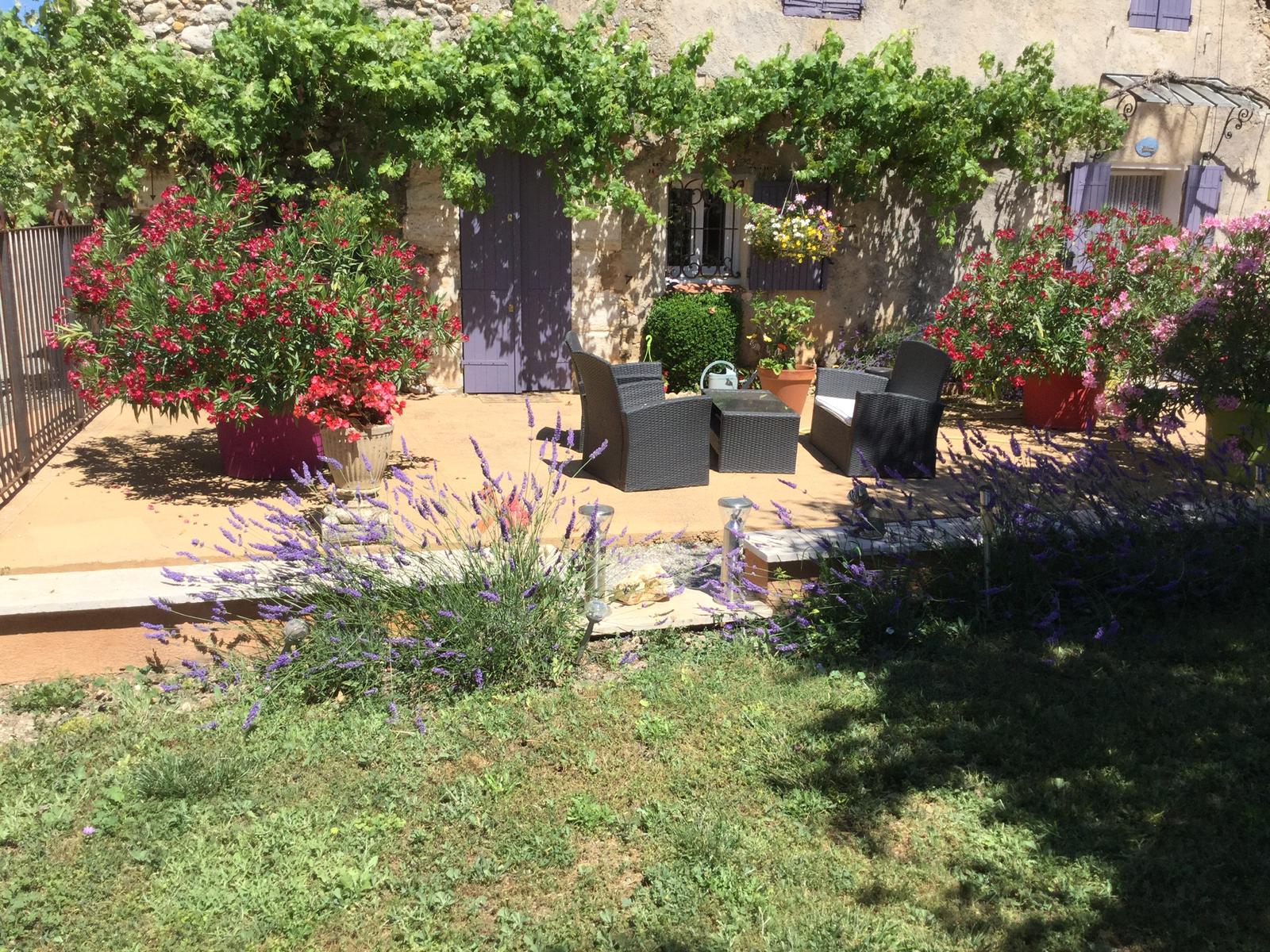 Les avantages de la location de gîte pour vos vacances à Sainte-Croix - Gîtes les Roux Les avantages de la location de gîte pour vos vacances à Sainte-Croix - Gîtes les Roux